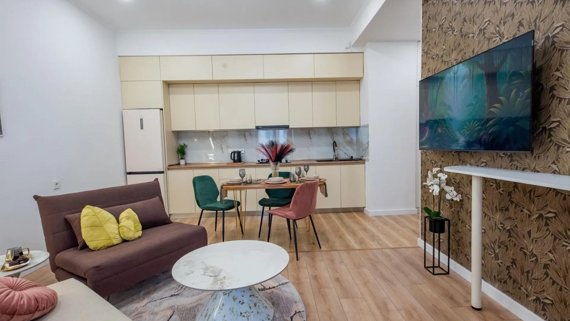 Hb Apartments B I G Tbilisi Georgien