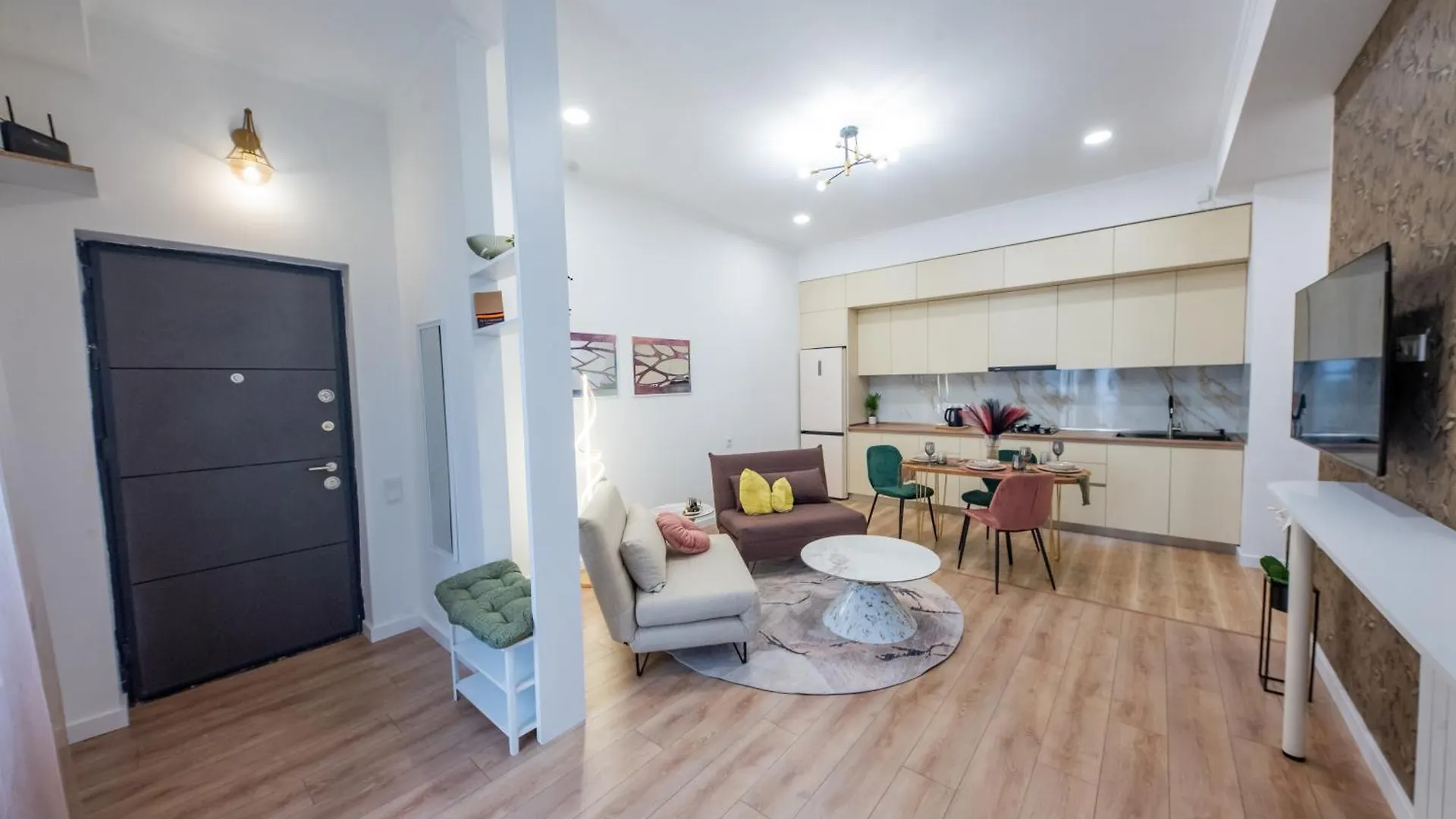 Hb Apartments B I G Tbilisi