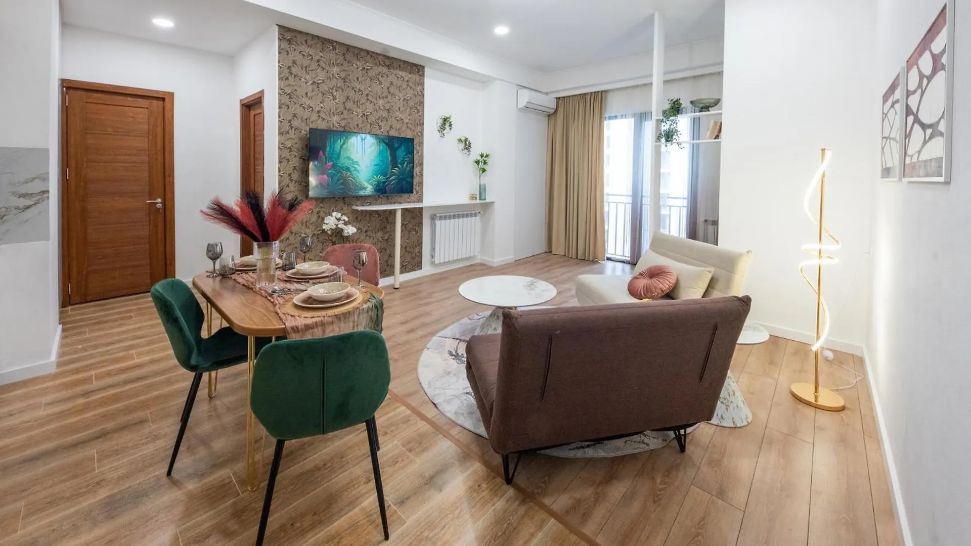 Hb Apartments B I G Tbilisi