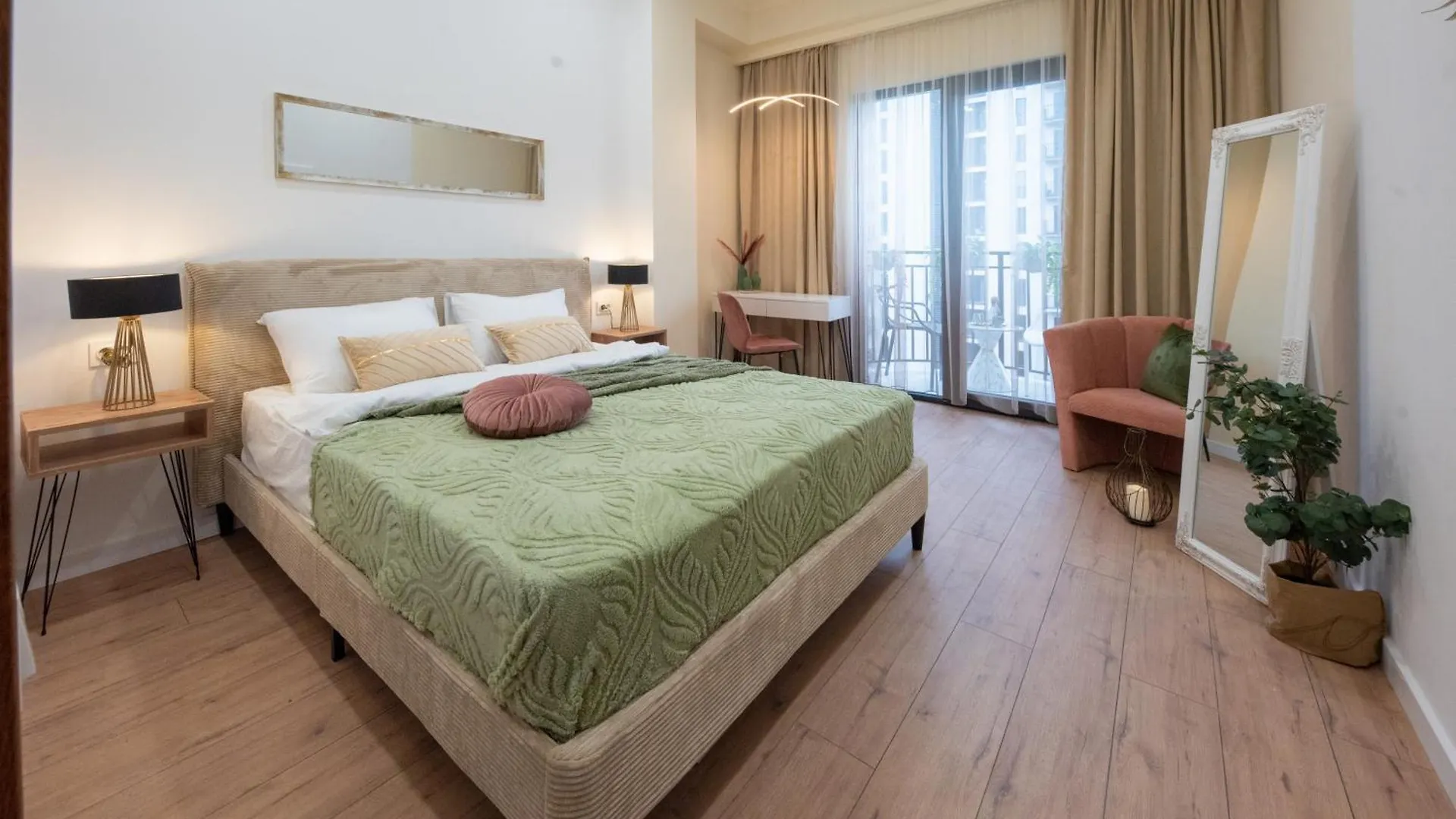 Hb Apartments B I G Tbilisi